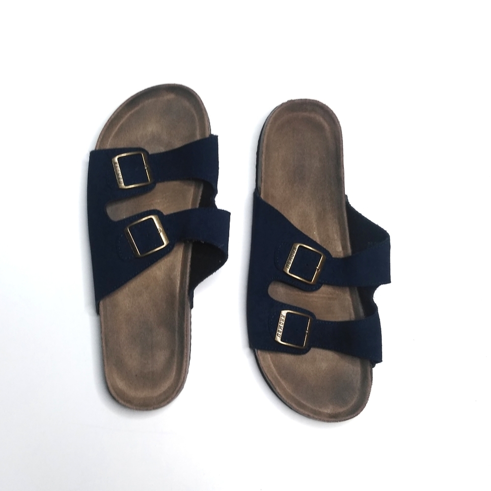 Khombu Amanda suede buckle sandals navy size 11m